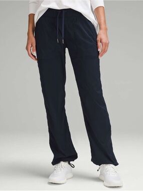 Lululemon dance studio pants mid rise *short